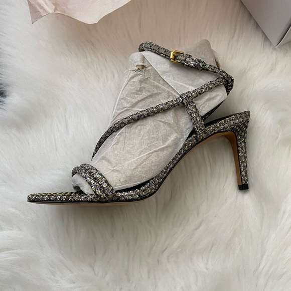 Beautiful heels - Picture 7 of 16